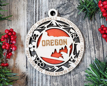 Load image into Gallery viewer, United States Christmas Ornaments christmas ornaments custom ornaments state ornament Oregon

